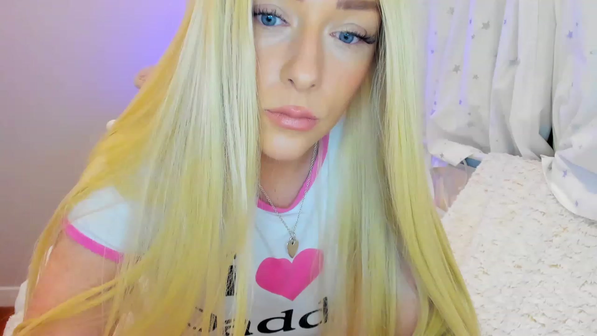 Gallery image thumbnail from SugarrrHolic's myfreecams stream on, 03/03/2023, 15:33 image 15 of 20