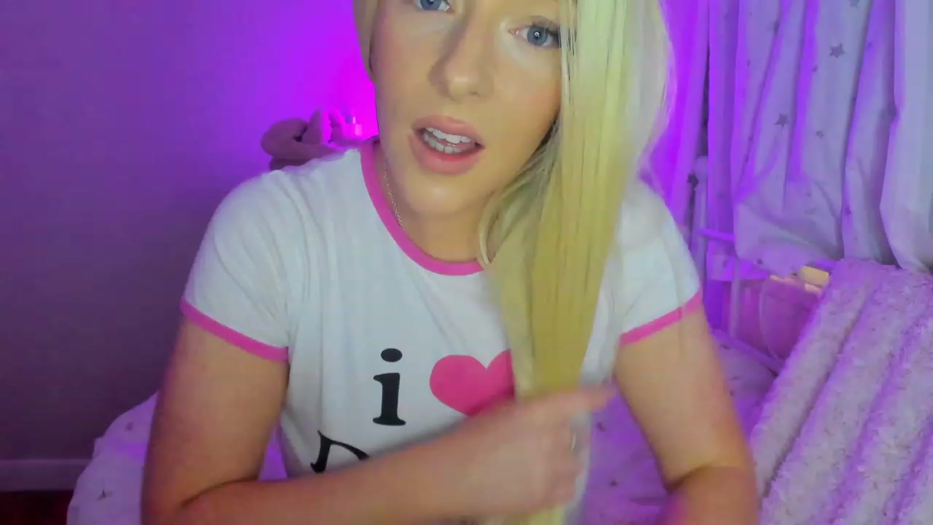 Gallery image thumbnail from SugarrrHolic's myfreecams stream on, 03/03/2023, 15:33 image 1 of 20