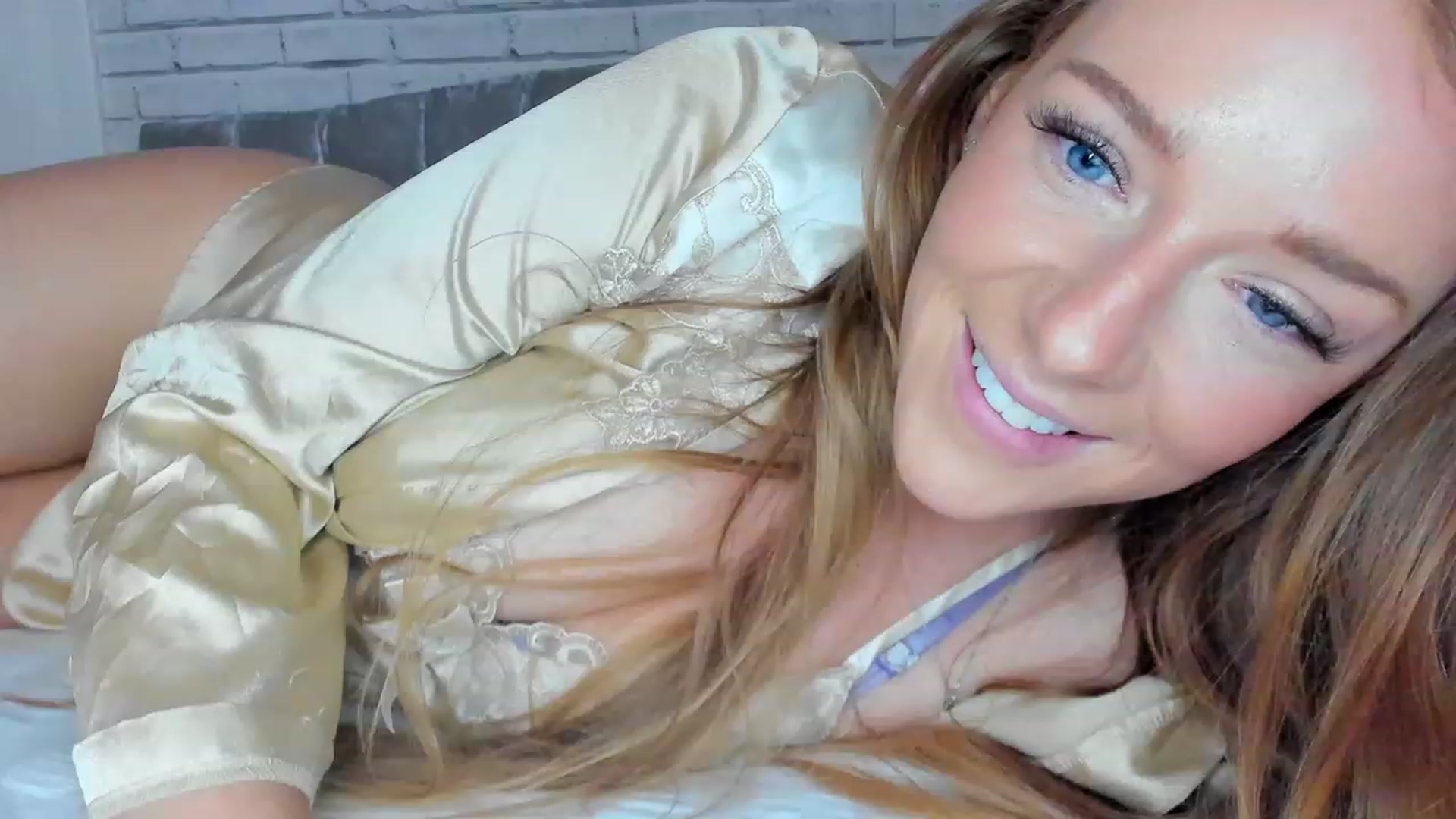Gallery image thumbnail from SugarrrHolic's myfreecams stream on, 04/10/2023, 12:14 image 10 of 20