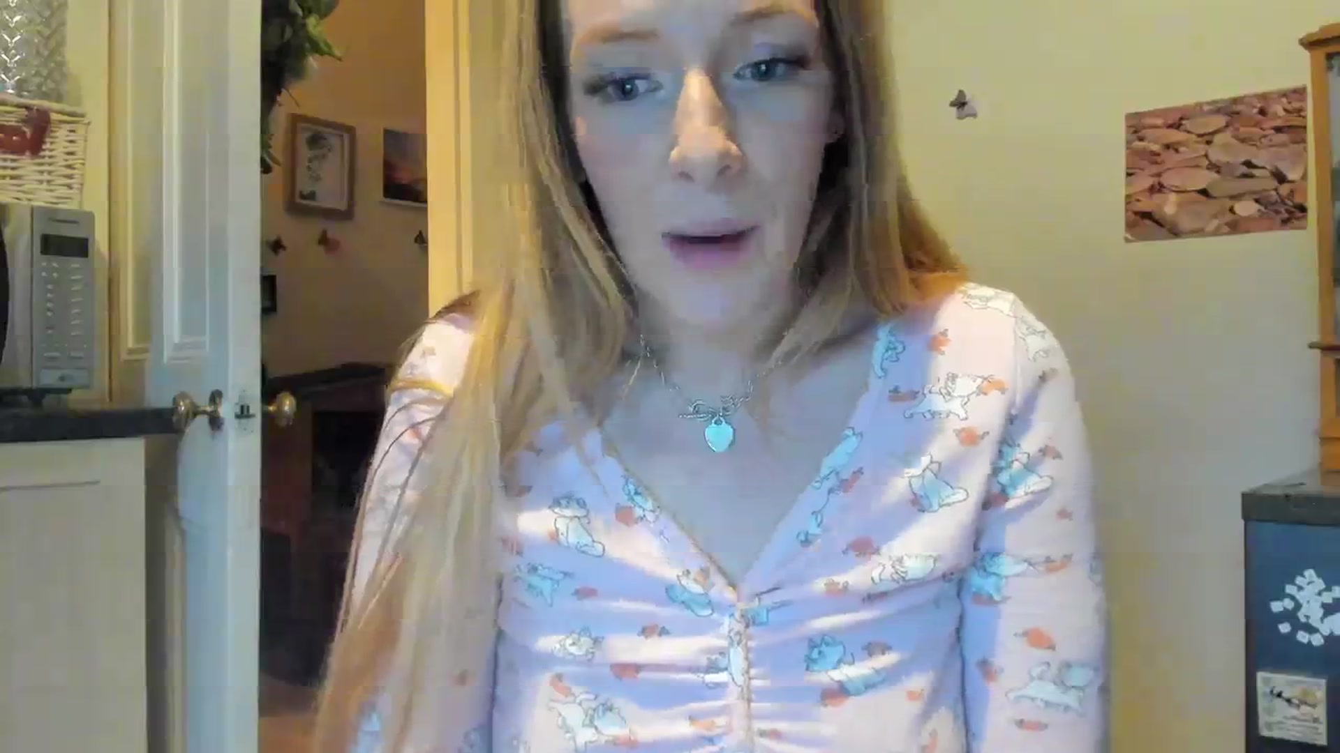 Gallery image thumbnail from SugarrrHolic's myfreecams stream on, 11/04/2023, 08:19 image 16 of 20