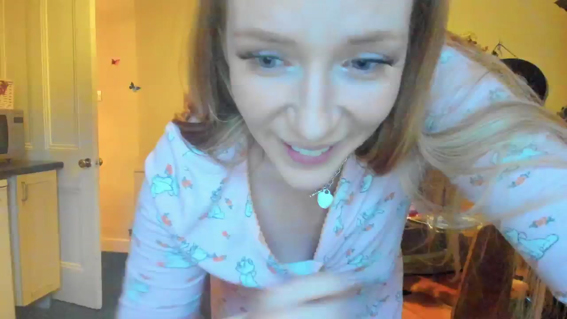 Gallery image thumbnail from SugarrrHolic's myfreecams stream on, 11/04/2023, 08:19 image 14 of 20