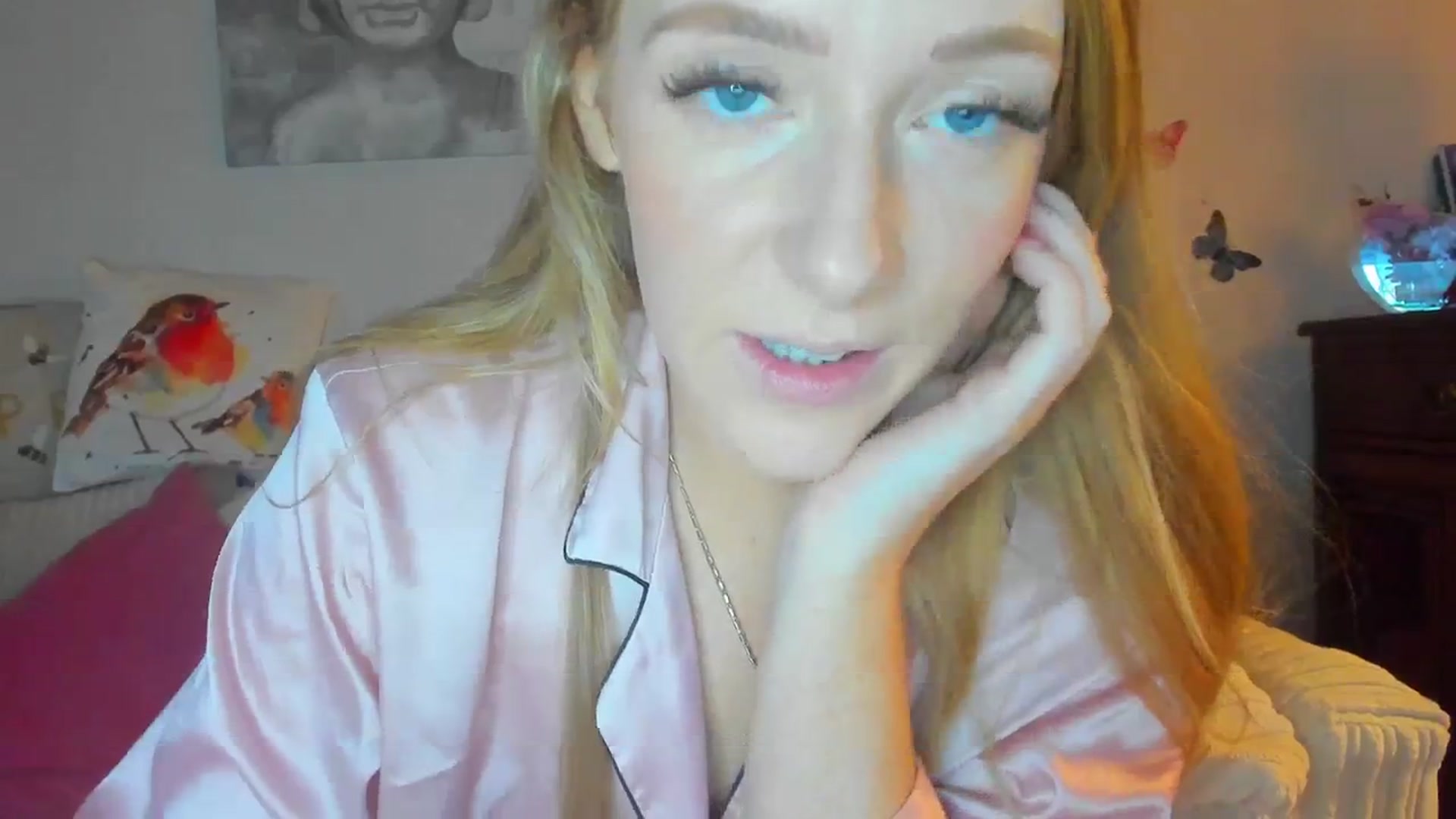 Gallery image thumbnail from SugarrrHolic's myfreecams stream on, 11/17/2023, 12:15 image 3 of 20
