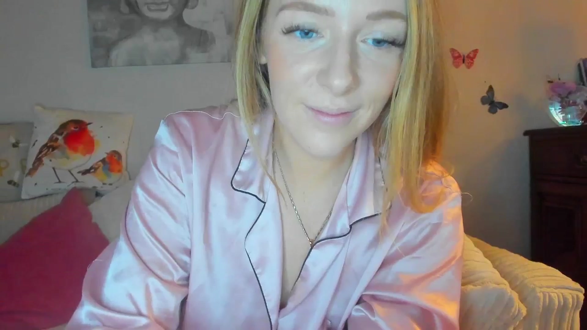 Gallery image thumbnail from SugarrrHolic's myfreecams stream on, 11/17/2023, 12:15 image 2 of 20