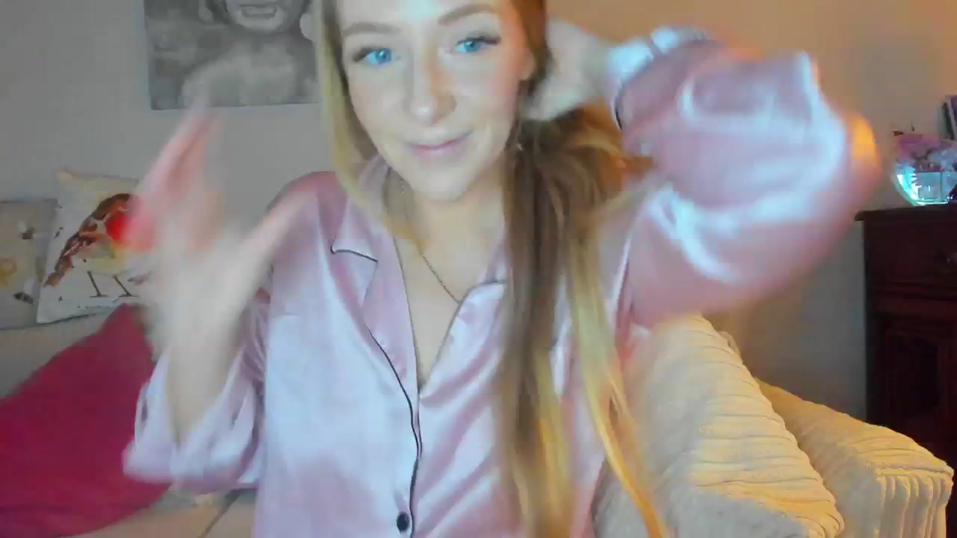 Gallery image thumbnail from SugarrrHolic's myfreecams stream on, 11/17/2023, 12:15 image 1 of 20