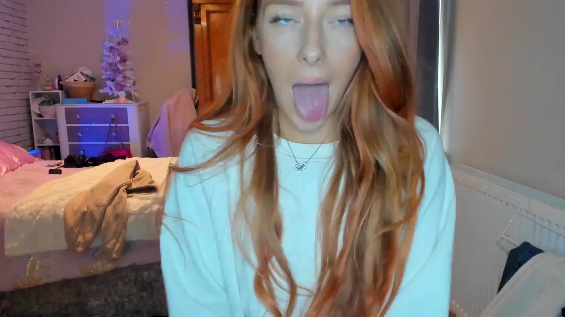 Gallery image thumbnail from SugarrrHolic's myfreecams stream on, 12/03/2023, 14:21 image 11 of 20