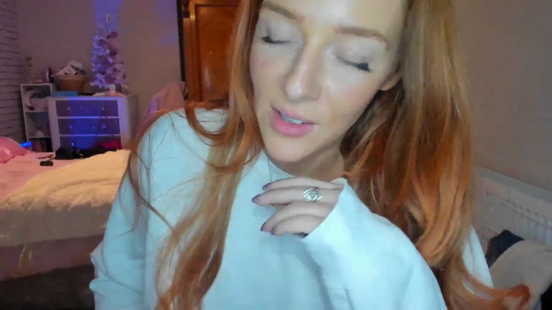 Gallery image thumbnail from SugarrrHolic's myfreecams stream on, 12/03/2023, 14:21 image 5 of 20