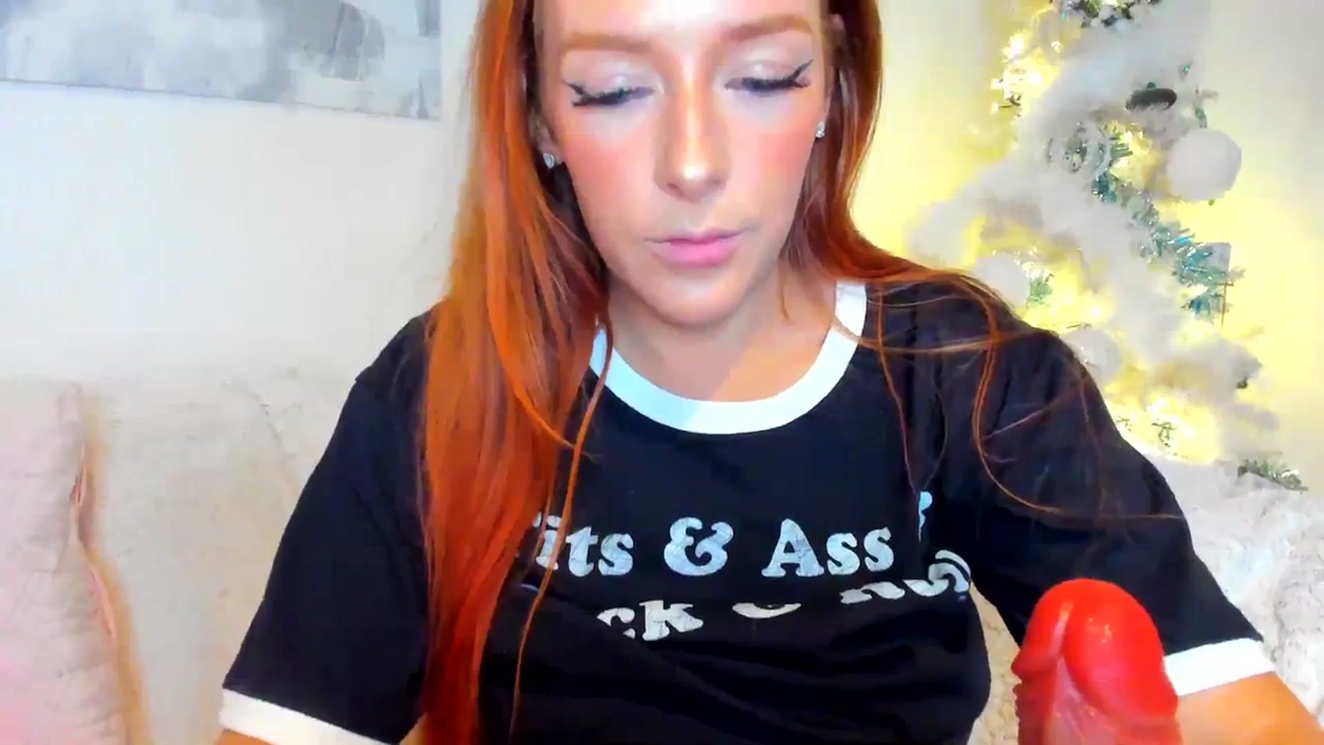 Gallery image thumbnail from SugarrrHolic's myfreecams stream on, 12/22/2023, 20:38 image 11 of 20