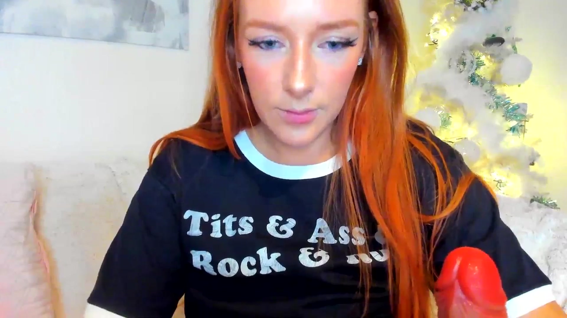 Gallery image thumbnail from SugarrrHolic's myfreecams stream on, 12/22/2023, 20:38 image 13 of 20