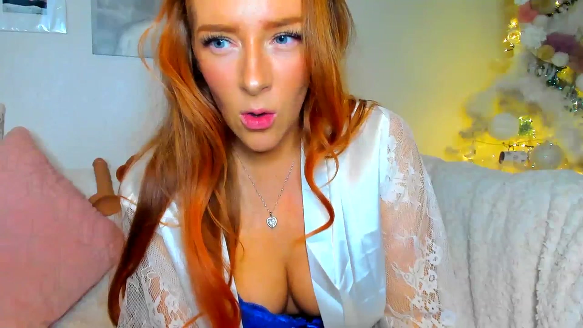 Gallery image thumbnail from SugarrrHolic's myfreecams stream on, 12/31/2023, 21:12 image 13 of 20