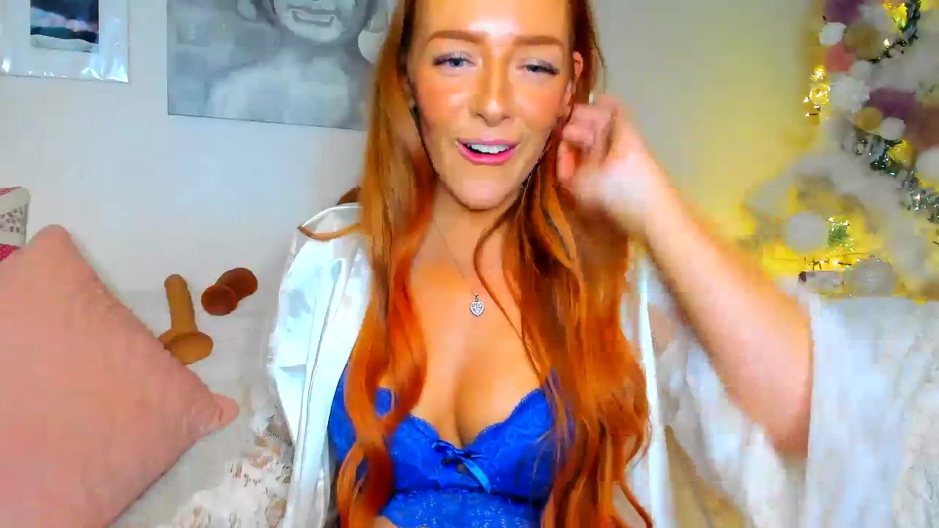 Gallery image thumbnail from SugarrrHolic's myfreecams stream on, 12/31/2023, 21:12 image 10 of 20