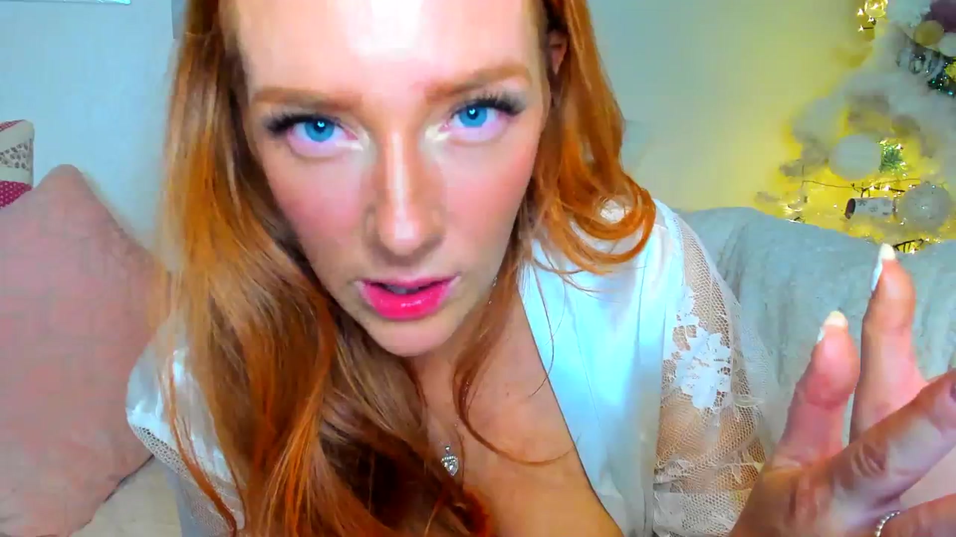 Gallery image thumbnail from SugarrrHolic's myfreecams stream on, 12/31/2023, 22:29 image 17 of 20