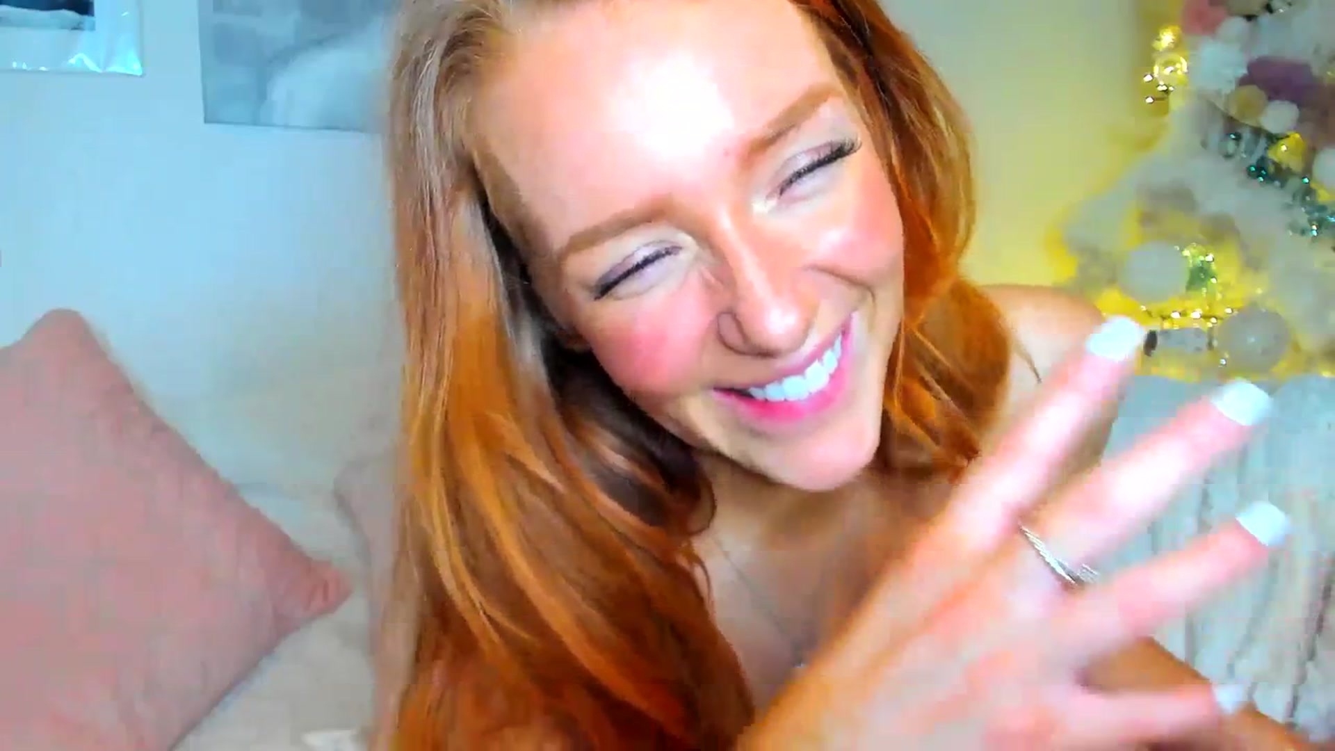 Gallery image thumbnail from SugarrrHolic's myfreecams stream on, 01/01/2024, 24:02 image 10 of 20