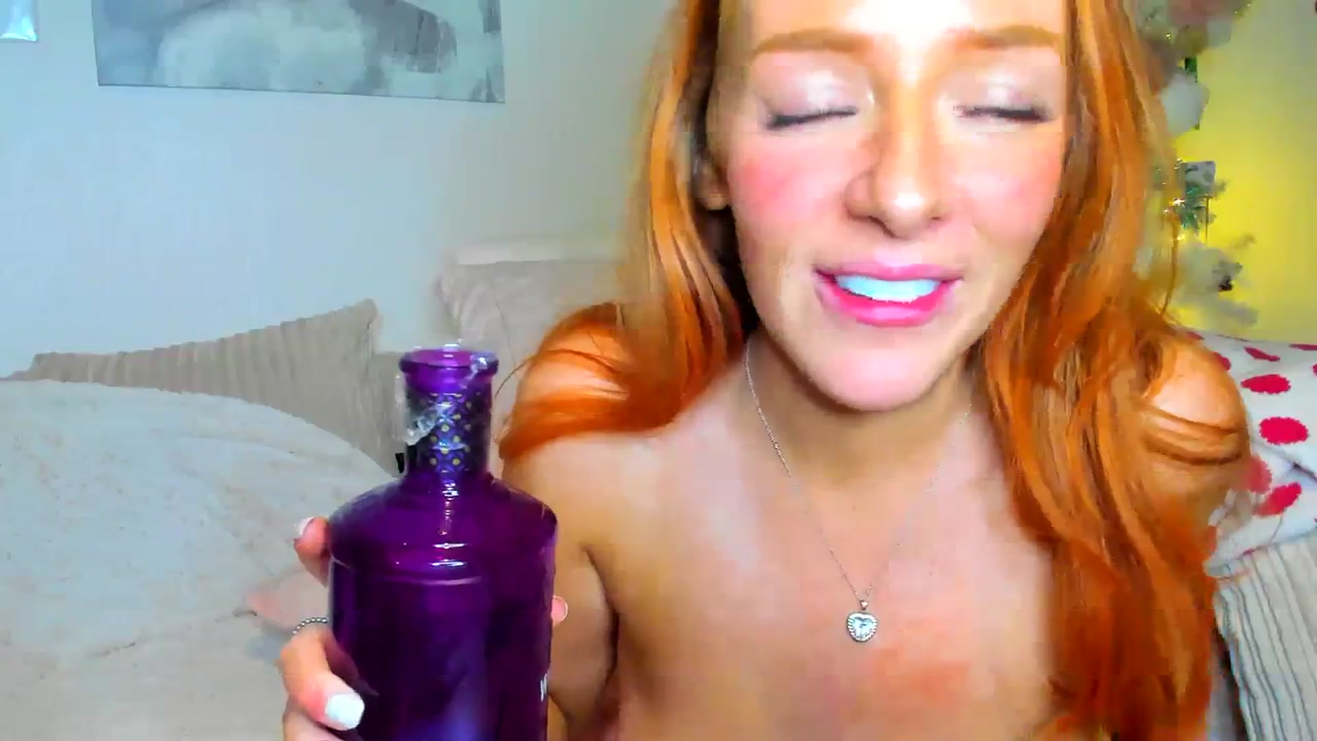 Gallery image thumbnail from SugarrrHolic's myfreecams stream on, 01/01/2024, 02:40 image 17 of 20