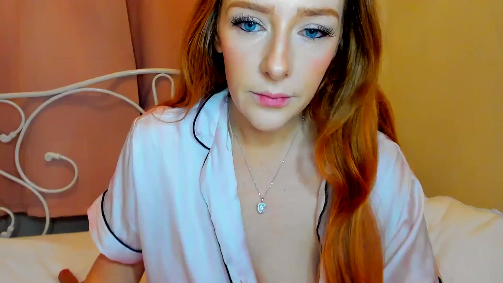 Gallery image thumbnail from SugarrrHolic's myfreecams stream on, 01/05/2024, 24:00 image 2 of 20