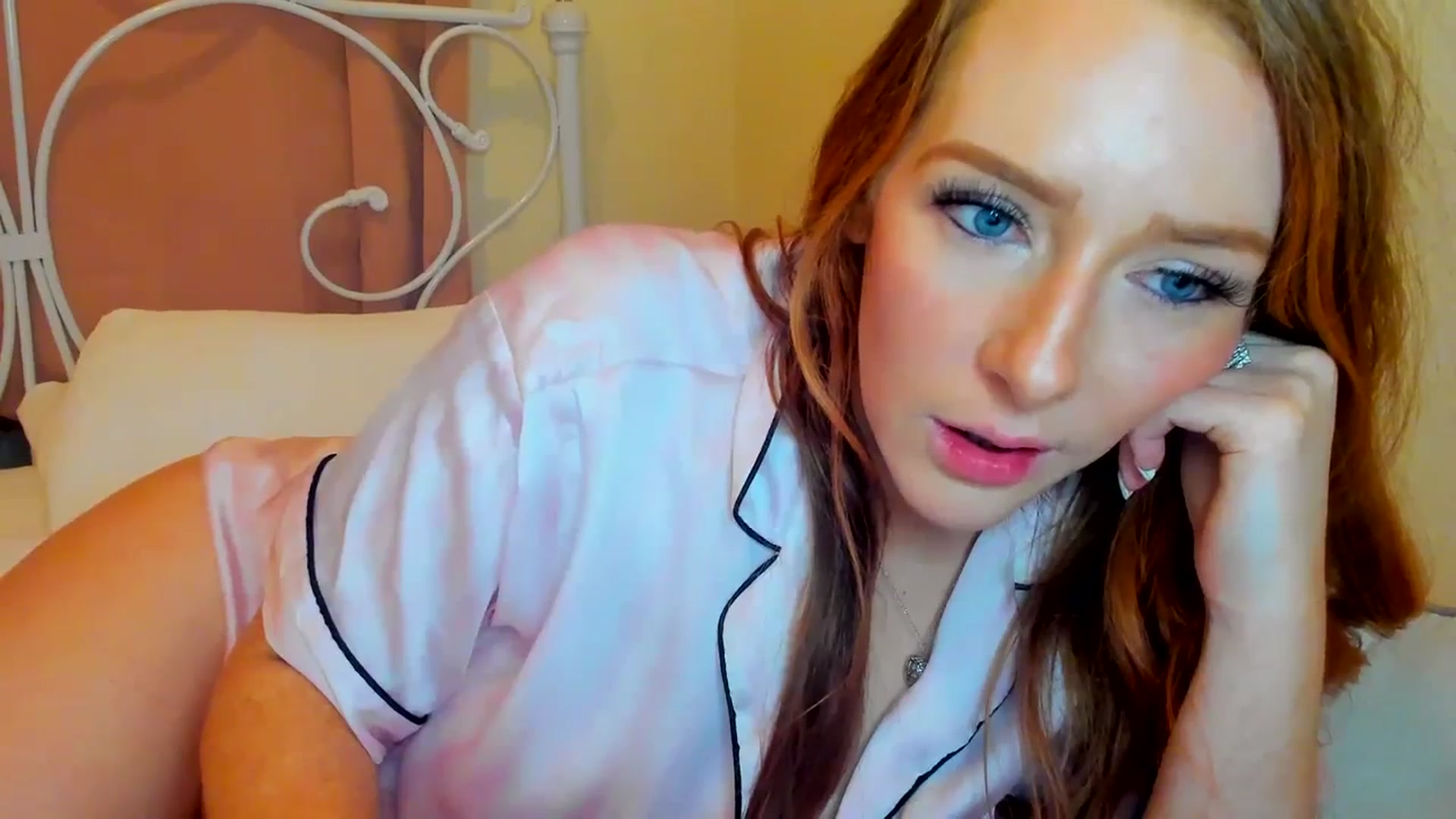 Gallery image thumbnail from SugarrrHolic's myfreecams stream on, 01/05/2024, 01:50 image 7 of 20
