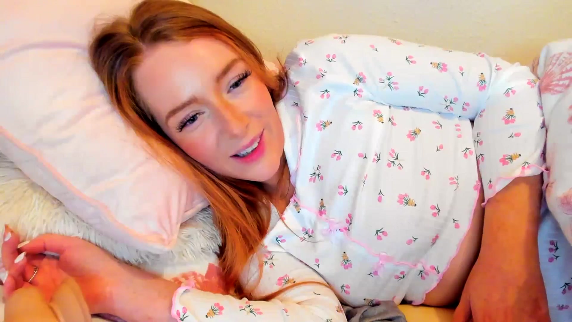 Gallery image thumbnail from SugarrrHolic's myfreecams stream on, 01/11/2024, 24:01 image 6 of 20