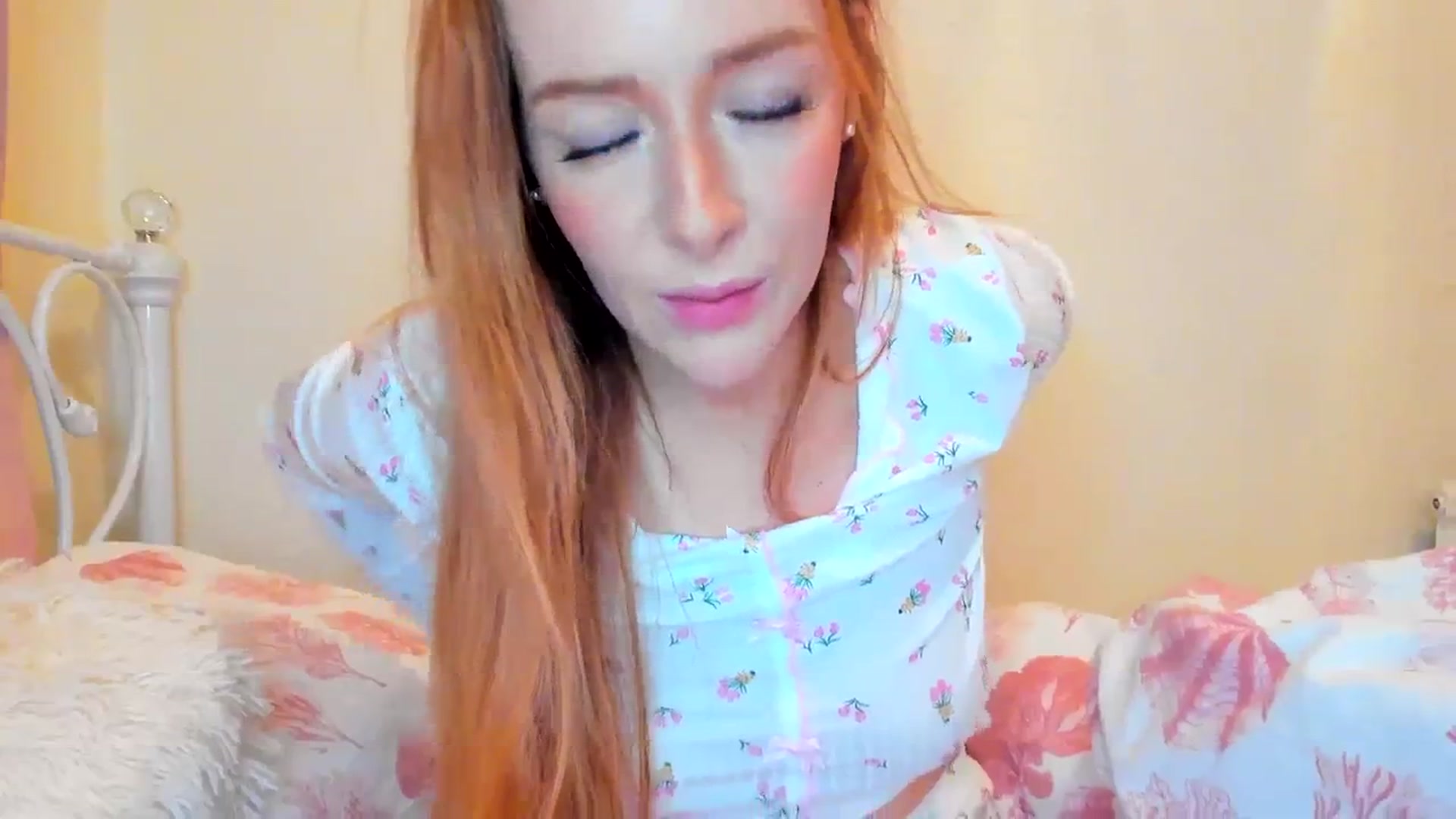 Gallery image thumbnail from SugarrrHolic's myfreecams stream on, 01/11/2024, 24:01 image 18 of 20