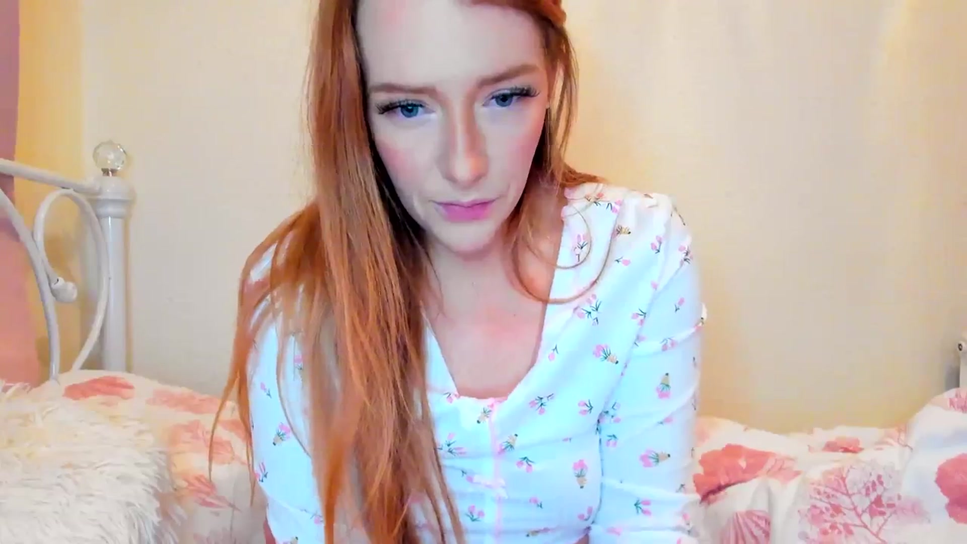 Gallery image thumbnail from SugarrrHolic's myfreecams stream on, 01/11/2024, 24:01 image 16 of 20
