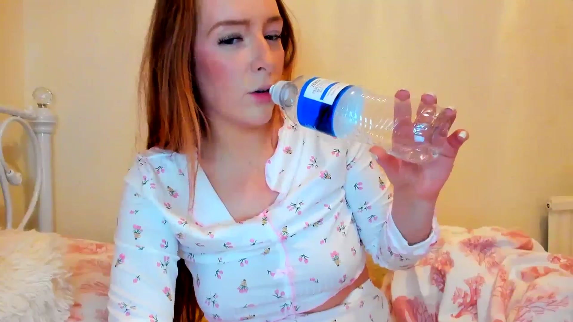 Gallery image thumbnail from SugarrrHolic's myfreecams stream on, 01/11/2024, 24:53 image 10 of 20