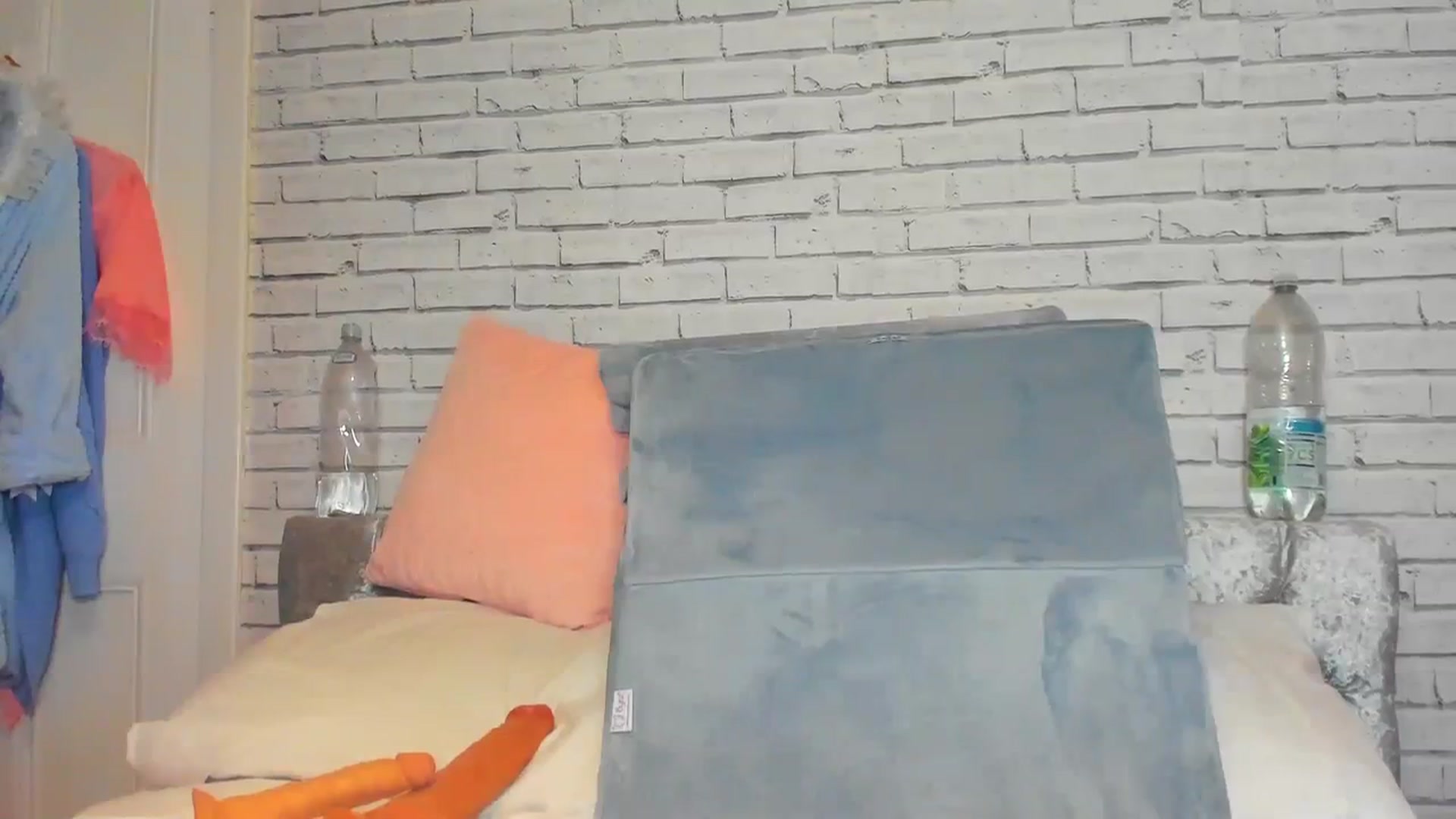 Gallery image thumbnail from SugarrrHolic's myfreecams stream on, 03/03/2024, 01:18 image 2 of 20