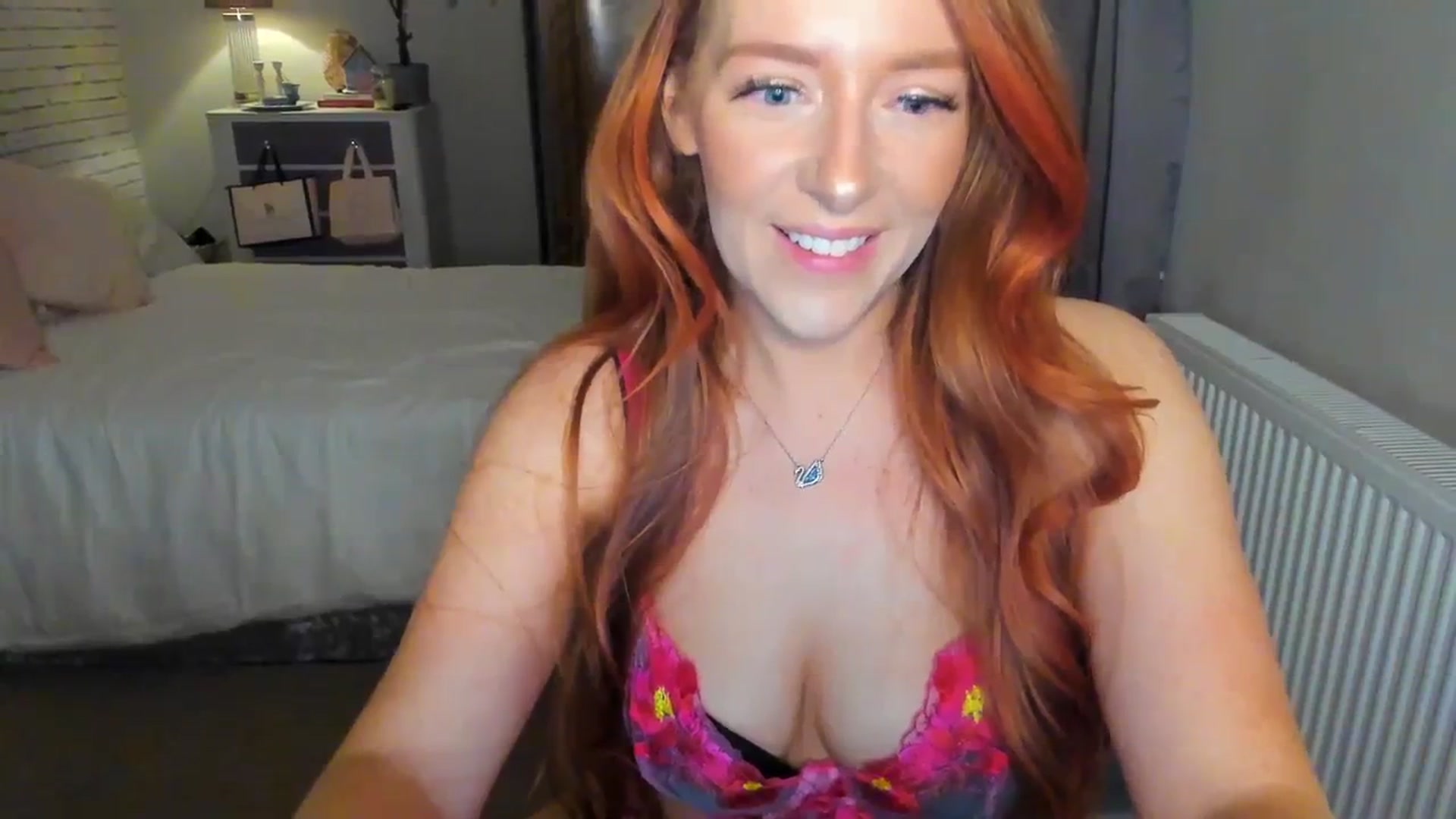 Gallery image thumbnail from SugarrrHolic's myfreecams stream on, 03/31/2024, 20:22 image 3 of 20