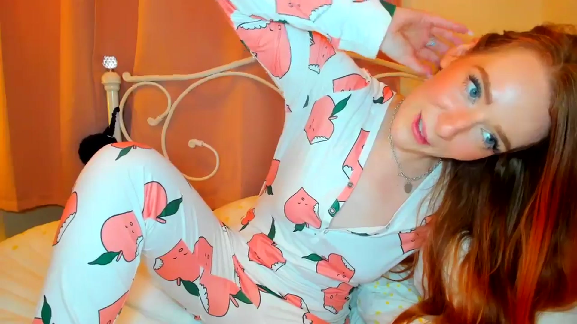 Gallery image thumbnail from SugarrrHolic's myfreecams stream on, 05/23/2024, 22:38 image 5 of 20