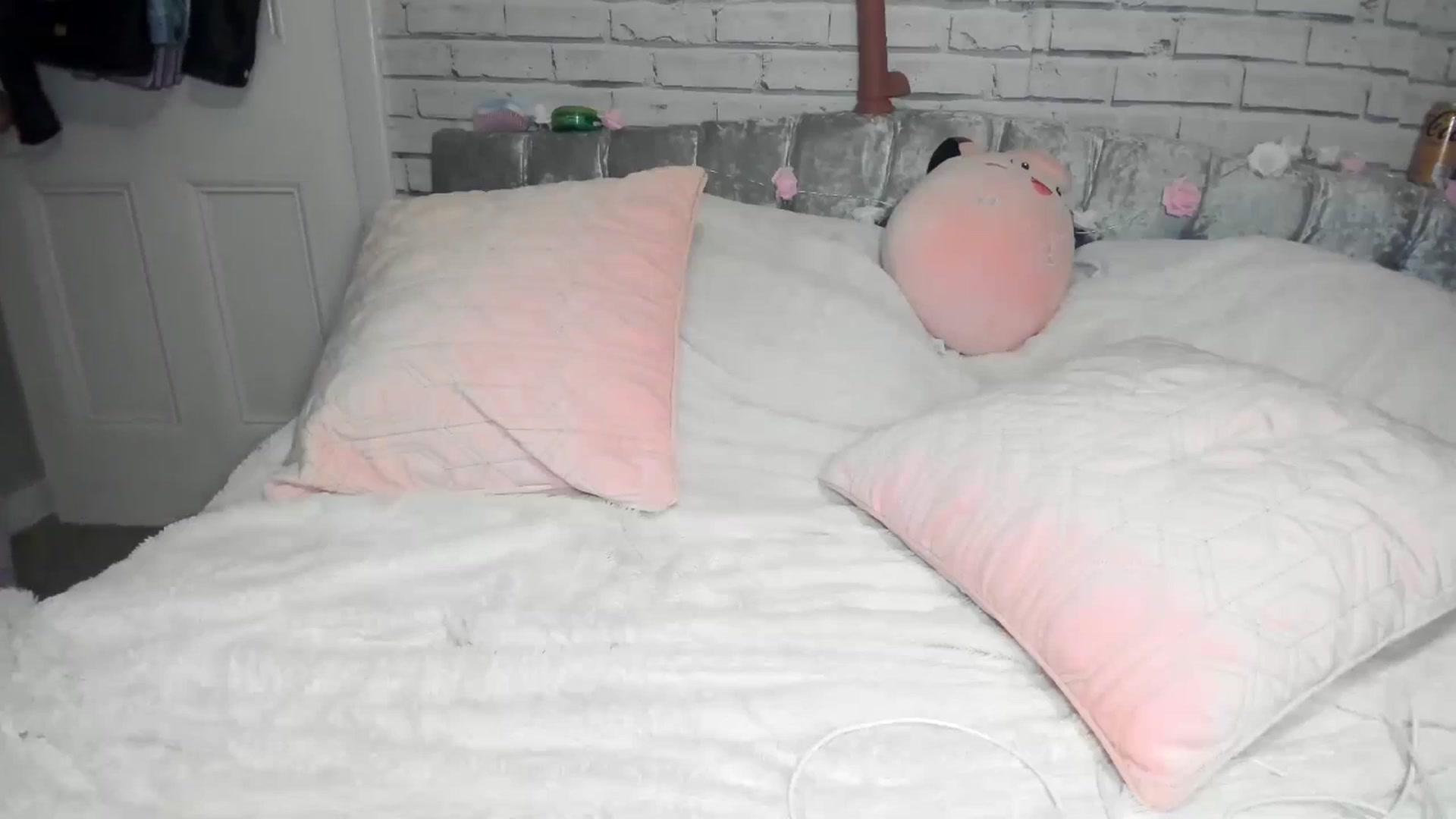 Gallery image thumbnail from SugarrrHolic's myfreecams stream on, 08/14/2024, 22:38 image 6 of 20