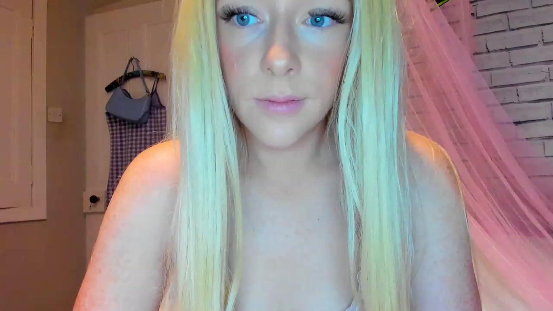 Gallery image thumbnail from SugarrrPup's myfreecams stream on, 11/22/2022, 12:50 image 5 of 20