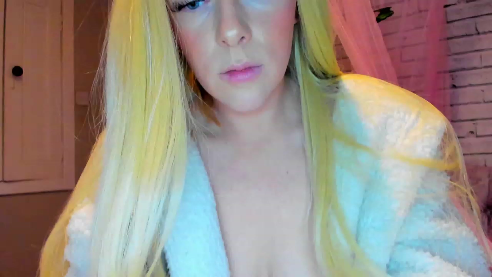 Gallery image thumbnail from SugarrrPup's myfreecams stream on, 11/22/2022, 15:32 image 6 of 20