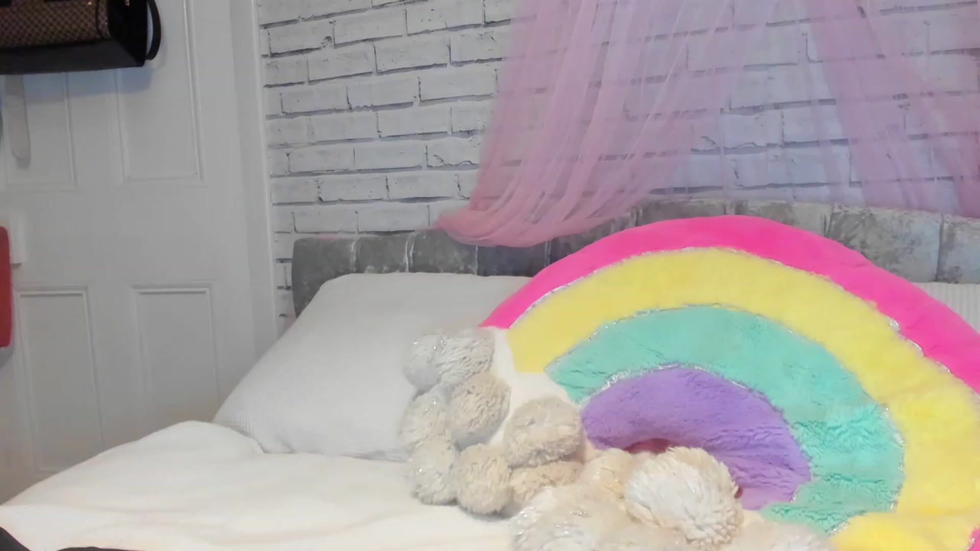 Gallery image thumbnail from SugarrrPup's myfreecams stream on, 12/23/2022, 18:31 image 1 of 20