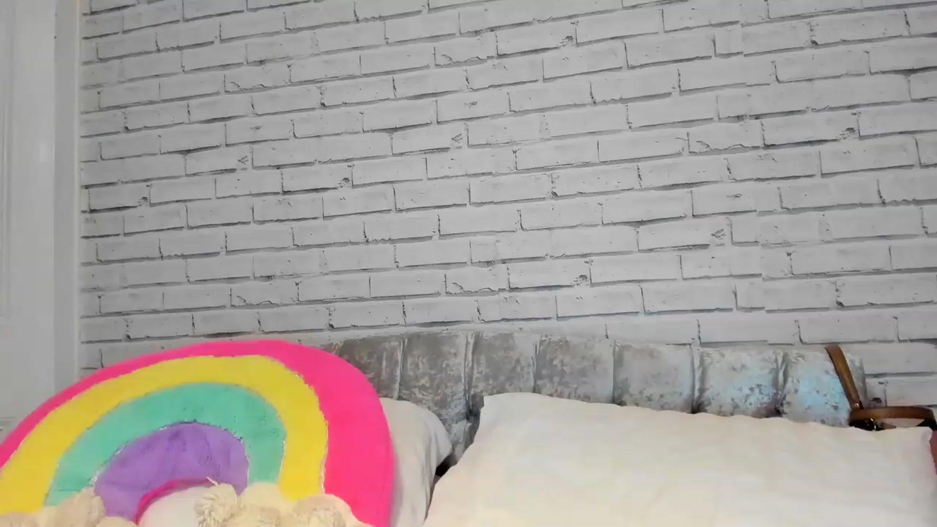 Gallery image thumbnail from SugarrrPup's myfreecams stream on, 12/27/2022, 01:59 image 13 of 20