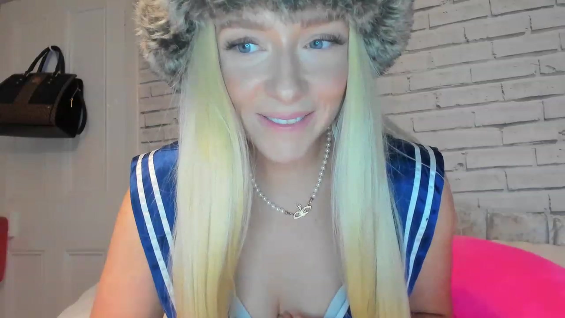 Gallery image thumbnail from SugarrrPup's myfreecams stream on, 12/27/2022, 22:27 image 20 of 20