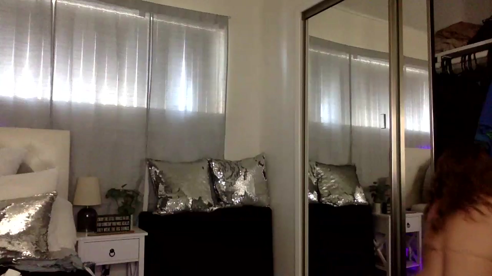 Gallery image thumbnail from Sugarxoxoxo's myfreecams stream on, 07/09/2024, 18:27 image 9 of 20