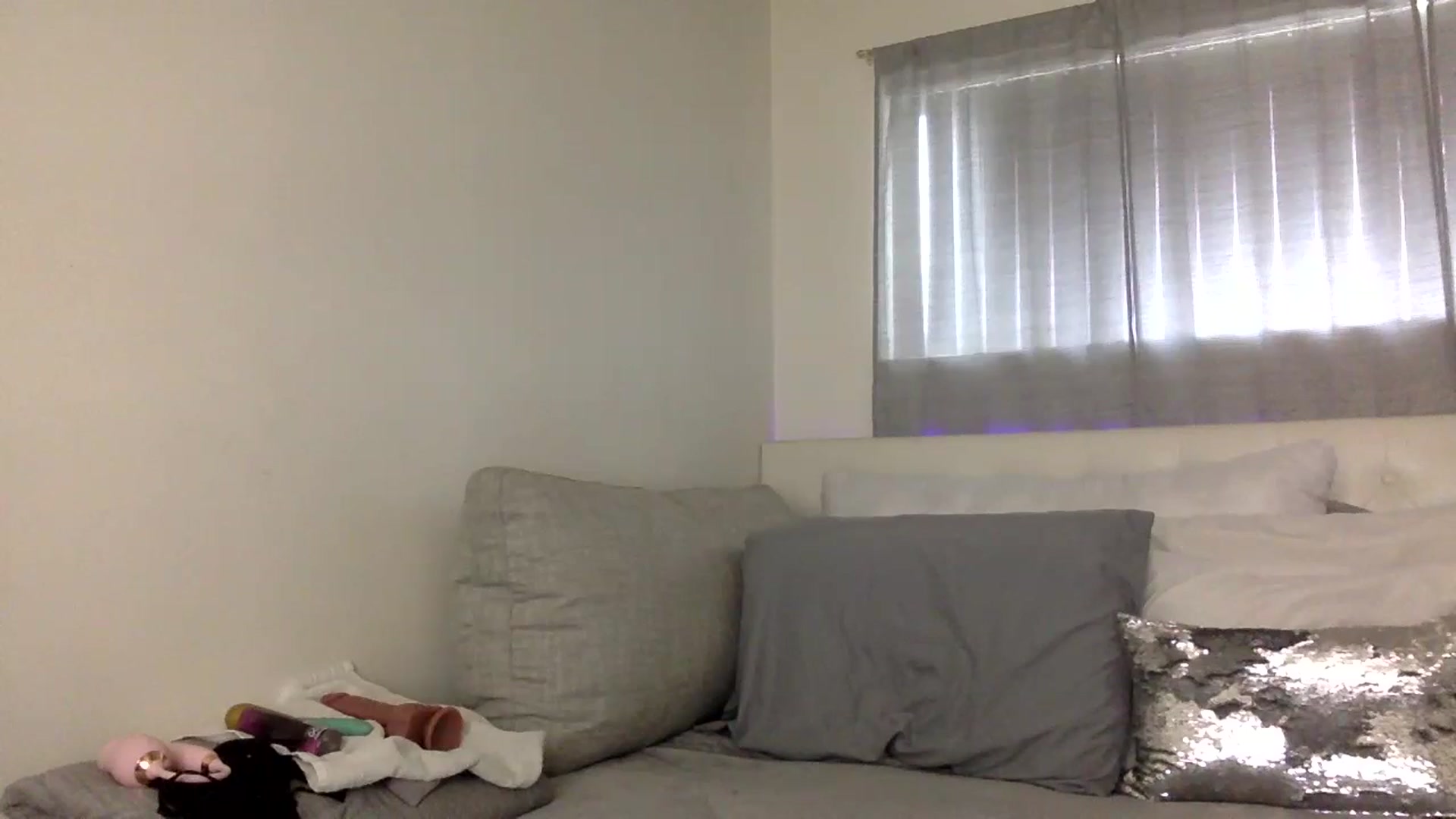 Gallery image thumbnail from Sugarxoxoxo's myfreecams stream on, 07/17/2024, 18:34 image 5 of 20