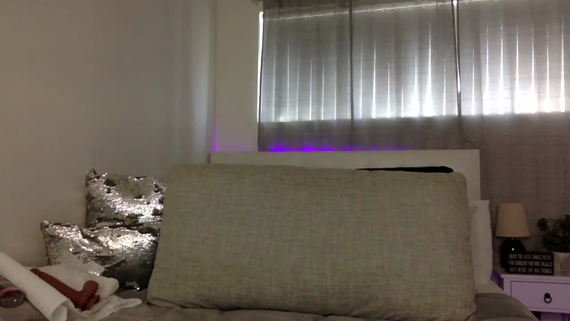 Gallery image thumbnail from Sugarxoxoxo's myfreecams stream on, 08/22/2024, 18:43 image 6 of 20