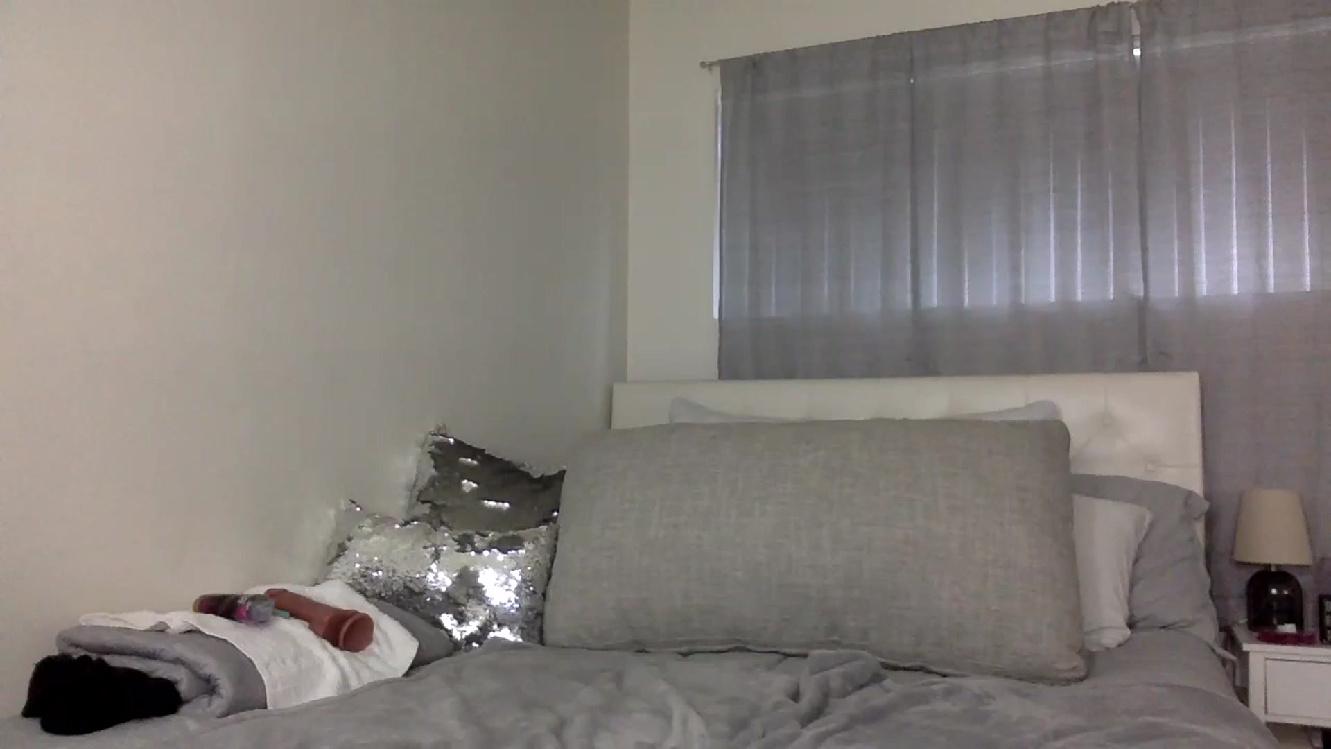 Gallery image thumbnail from Sugarxoxoxo's myfreecams stream on, 10/16/2024, 18:25 image 19 of 20