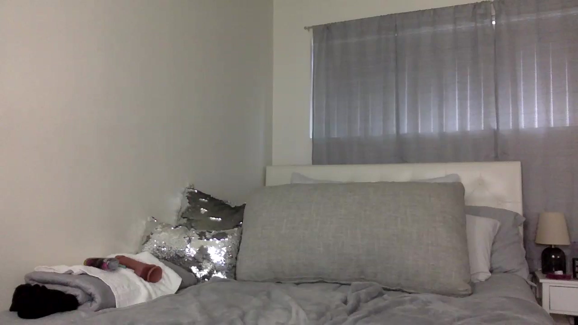 Gallery image thumbnail from Sugarxoxoxo's myfreecams stream on, 10/16/2024, 18:25 image 18 of 20