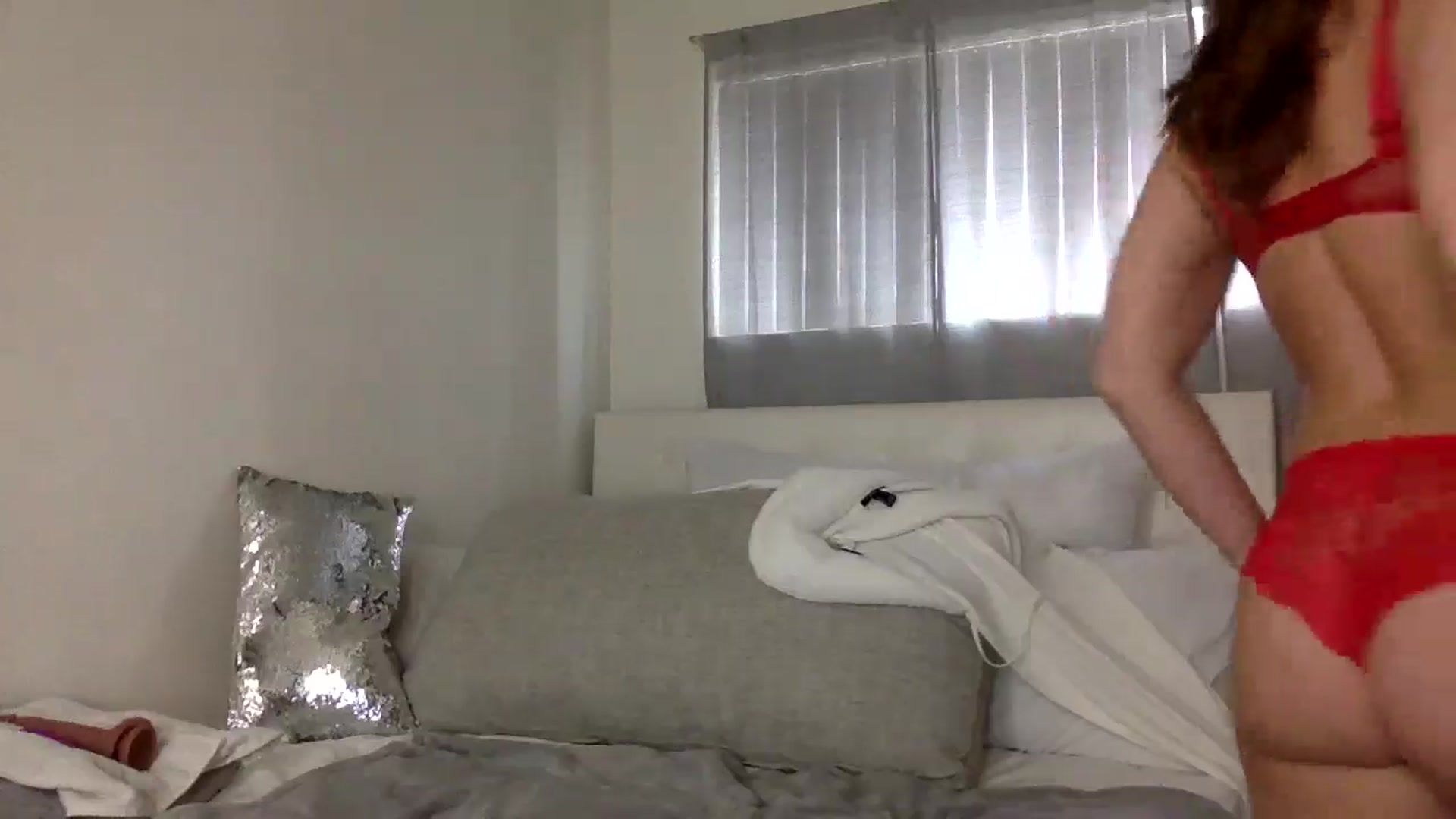 Gallery image thumbnail from Sugarxoxoxo's myfreecams stream on, 12/11/2024, 19:10 image 12 of 20