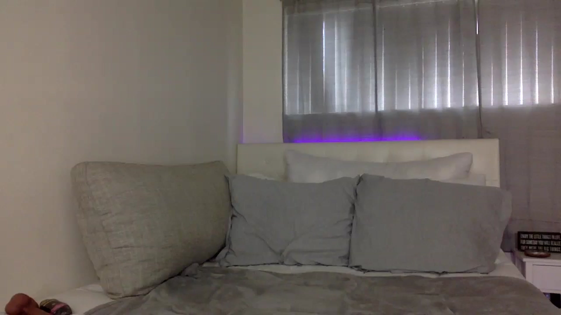 Gallery image thumbnail from Sugarxoxoxo's myfreecams stream on, 01/03/2025, 20:00 image 12 of 20
