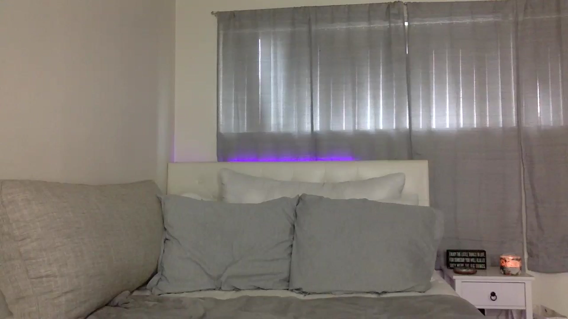 Gallery image thumbnail from Sugarxoxoxo's myfreecams stream on, 01/03/2025, 20:00 image 16 of 20