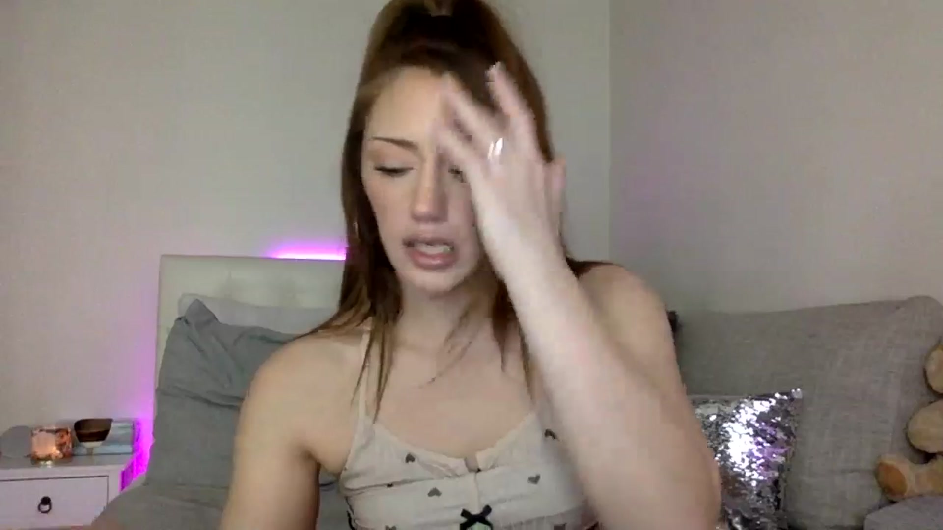 Gallery image thumbnail from Sugarxoxoxo's myfreecams stream on, 02/04/2025, 19:53 image 20 of 20