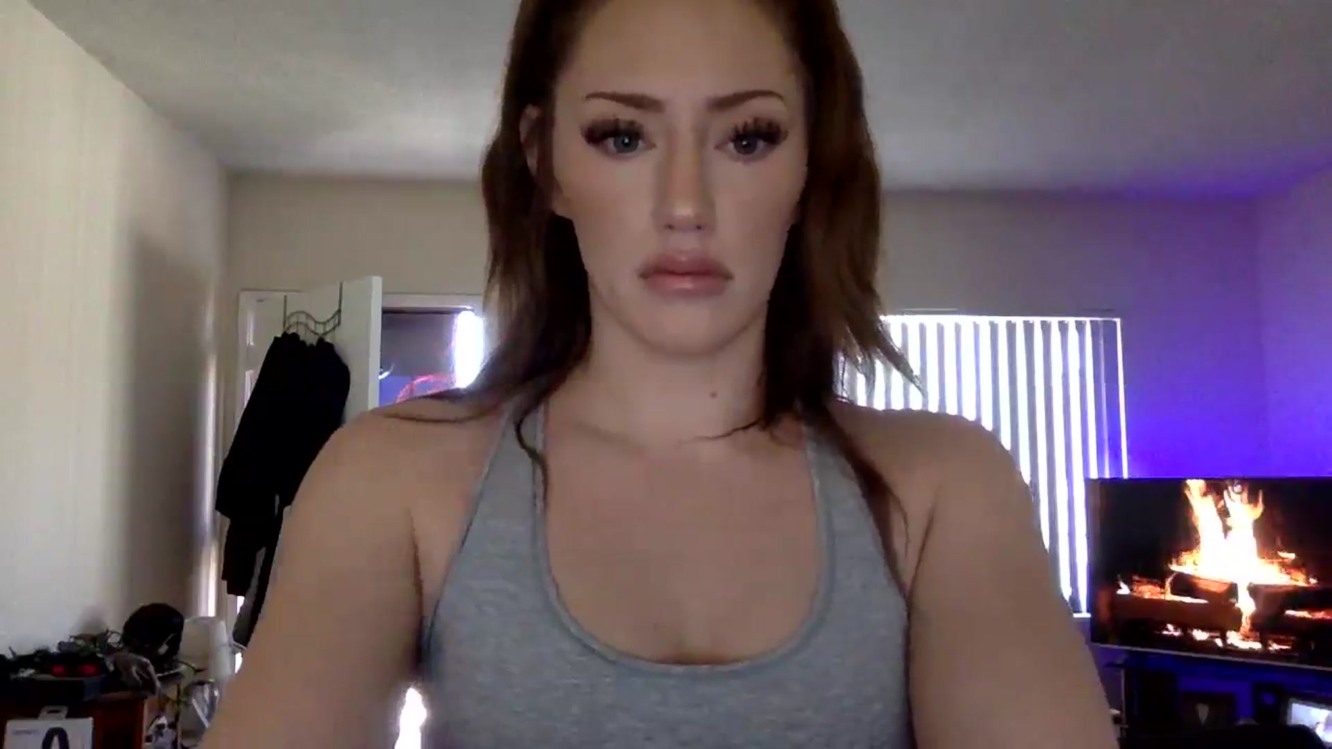 Gallery image thumbnail from Sugarxoxoxo's myfreecams stream on, 02/28/2025, 18:49 image 16 of 20
