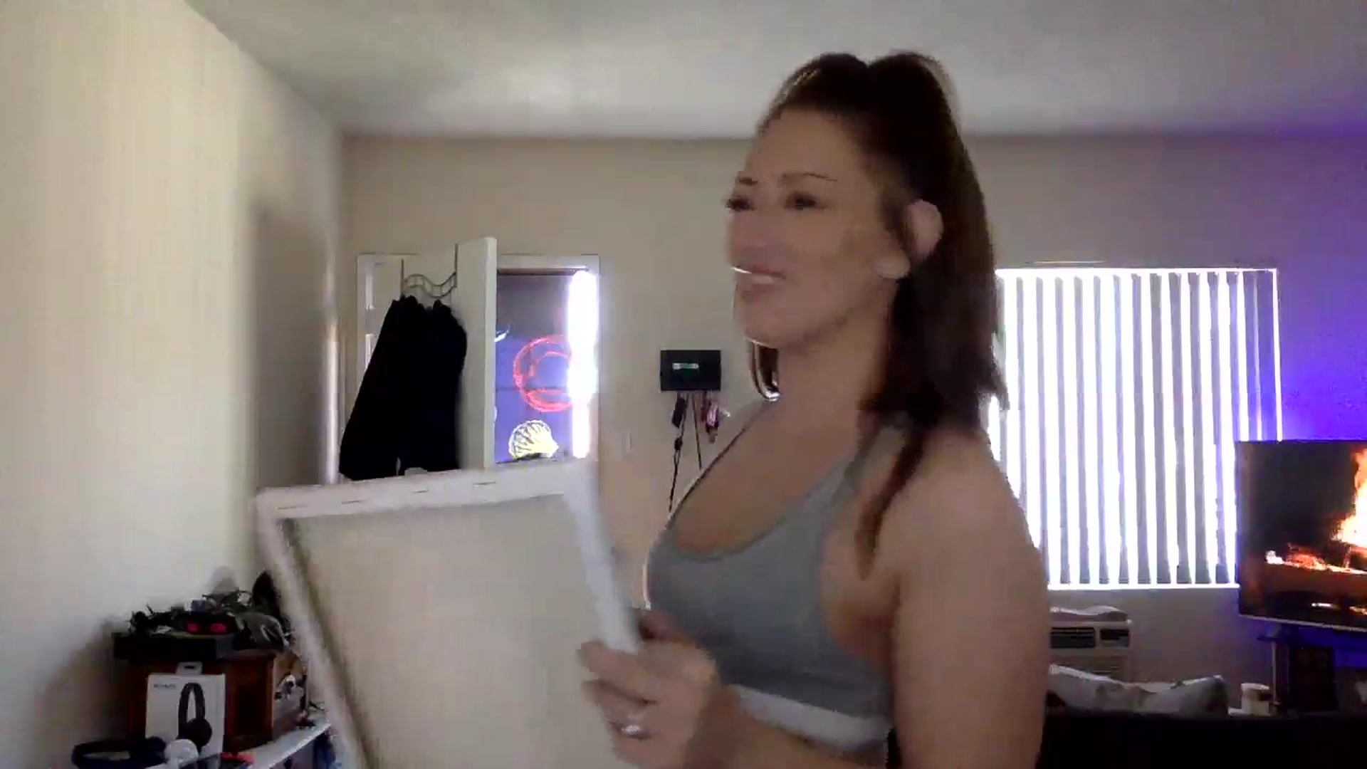 Gallery image thumbnail from Sugarxoxoxo's myfreecams stream on, 02/28/2025, 18:49 image 17 of 20