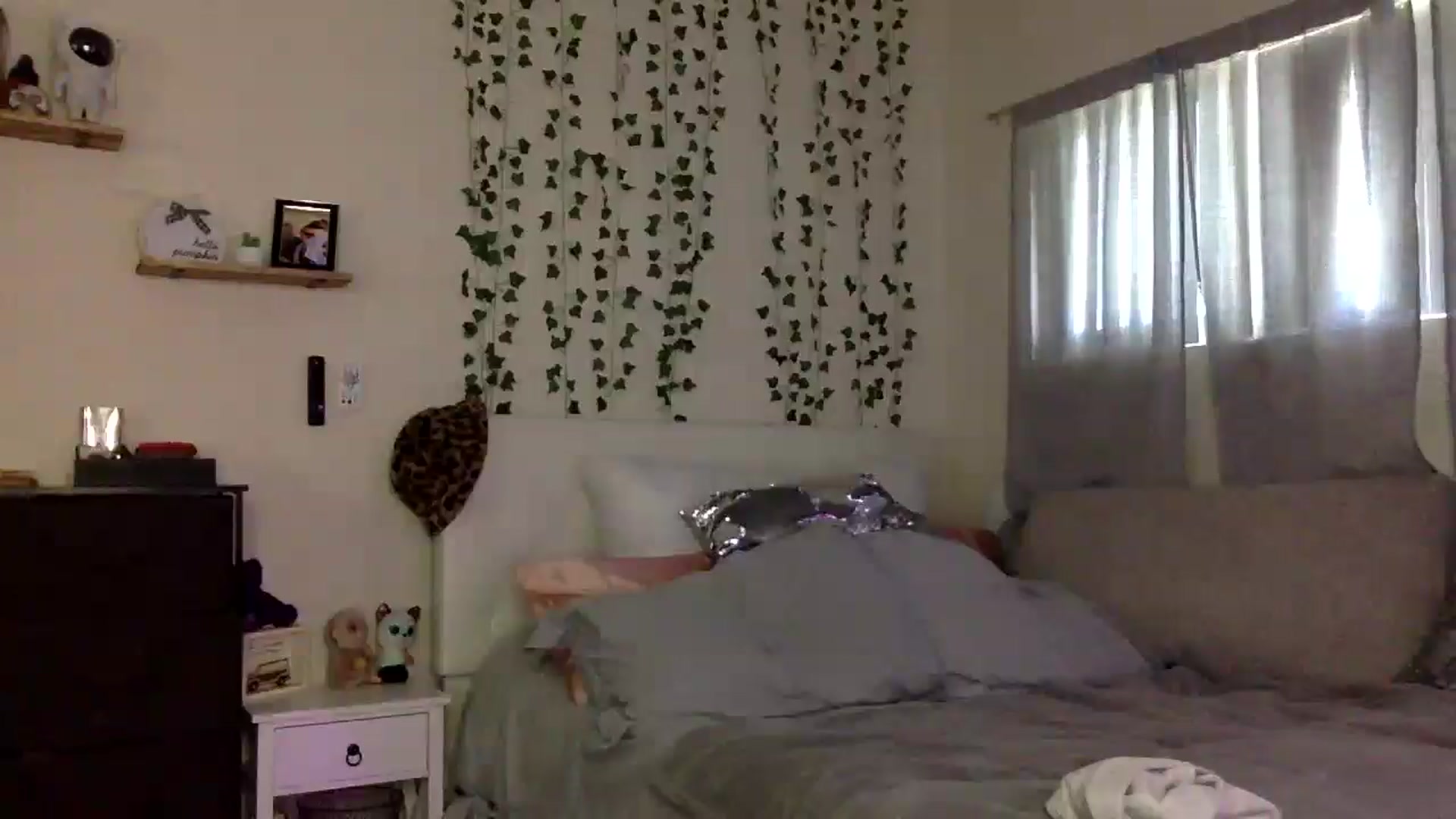 Gallery image thumbnail from Sugarxoxoxo's myfreecams stream on, 06/13/2025, 19:15 image 12 of 20