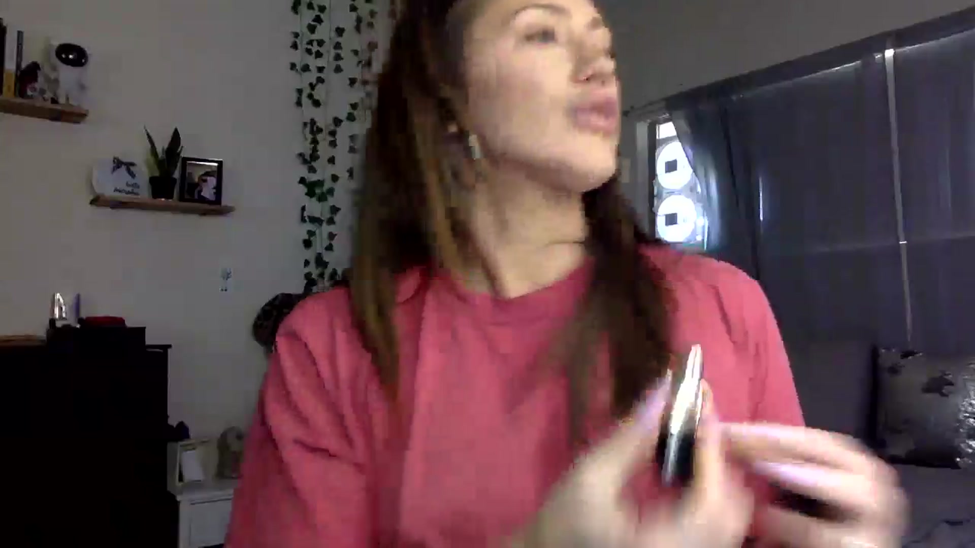 Gallery image thumbnail from Sugarxoxoxo's myfreecams stream on, 06/18/2025, 17:48 image 8 of 20