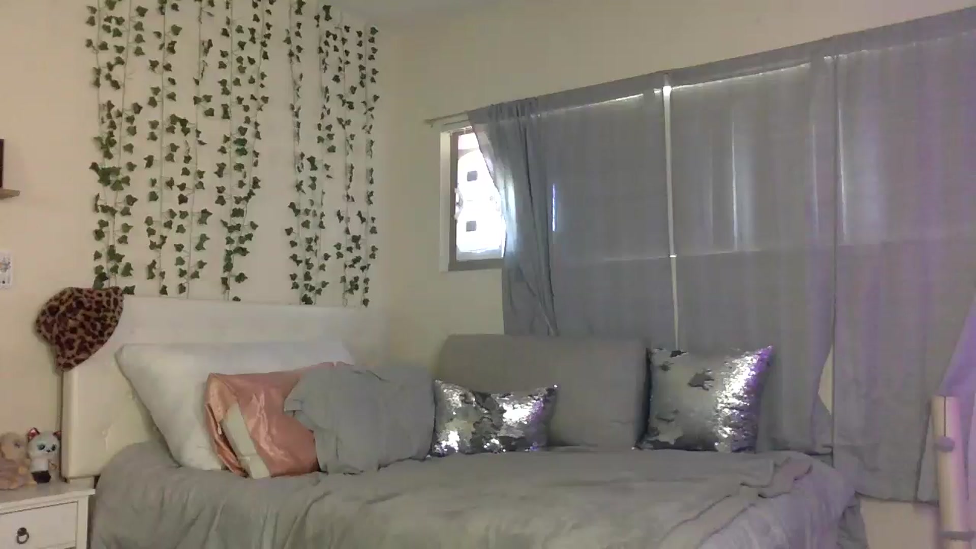 Gallery image thumbnail from Sugarxoxoxo's myfreecams stream on, 06/18/2025, 17:48 image 19 of 20