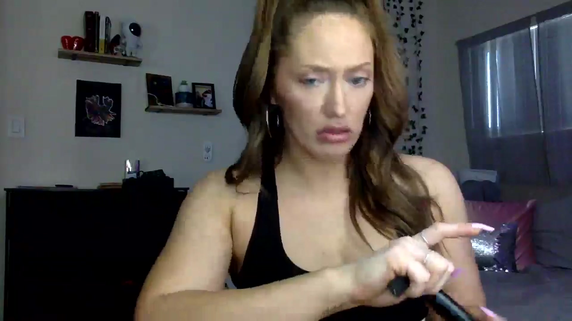 Gallery image thumbnail from Sugarxoxoxo's myfreecams stream on, 07/17/2025, 17:55 image 8 of 20