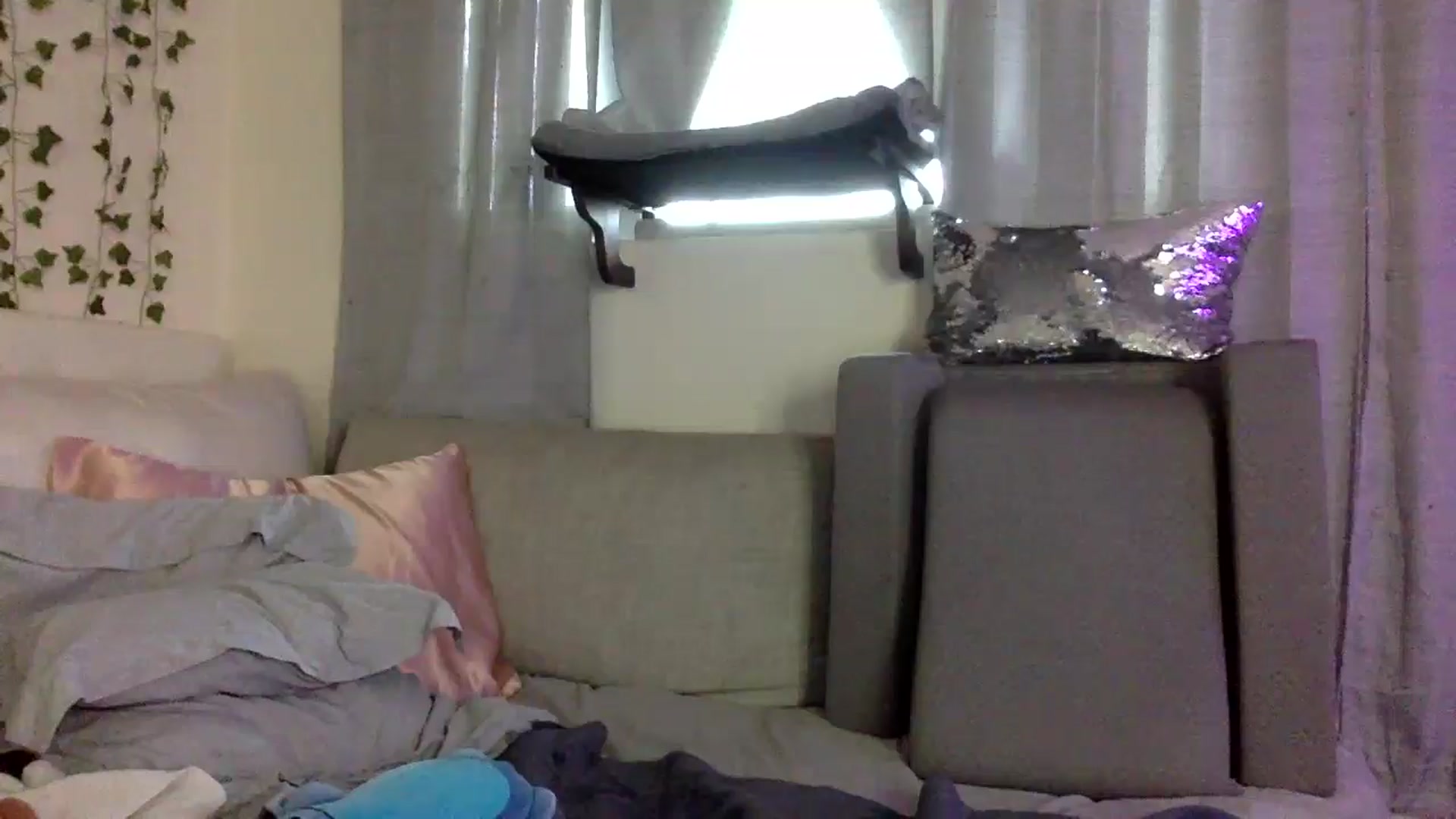 Gallery image thumbnail from Sugarxoxoxo's myfreecams stream on, 12/31/2025, 21:25 image 16 of 20