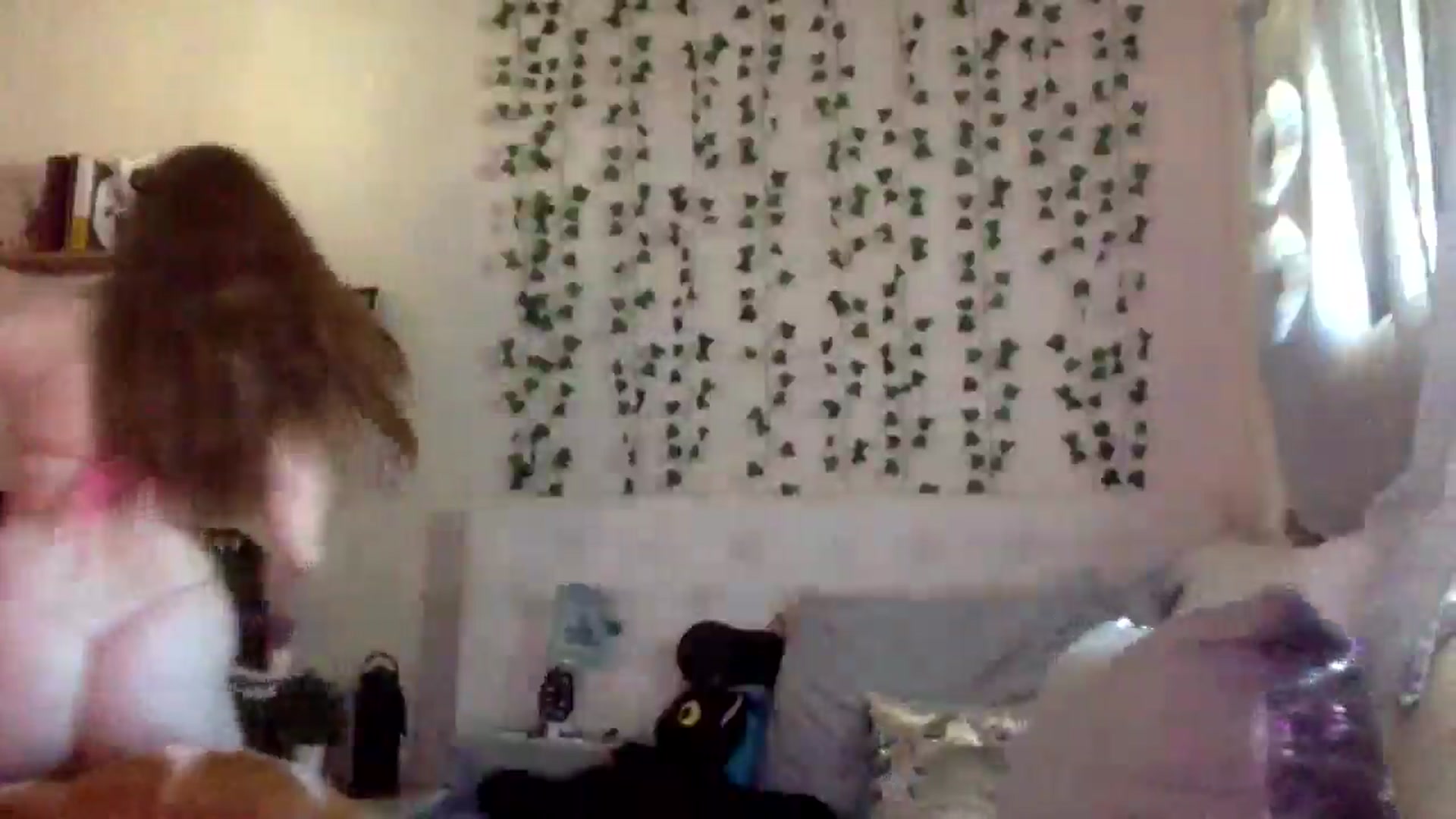 Gallery image thumbnail from Sugarxoxoxo's myfreecams stream on, 03/19/2026, 18:09 image 3 of 20