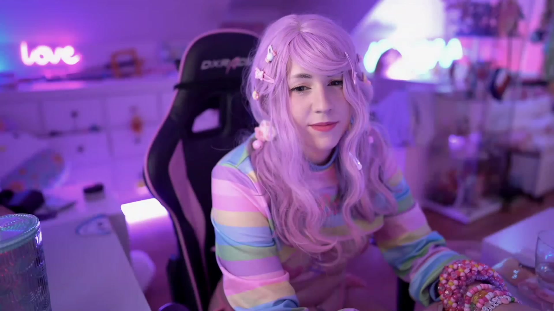 Gallery image thumbnail from SugaryBunny's myfreecams stream on, 11/17/2022, 23:48 image 15 of 20